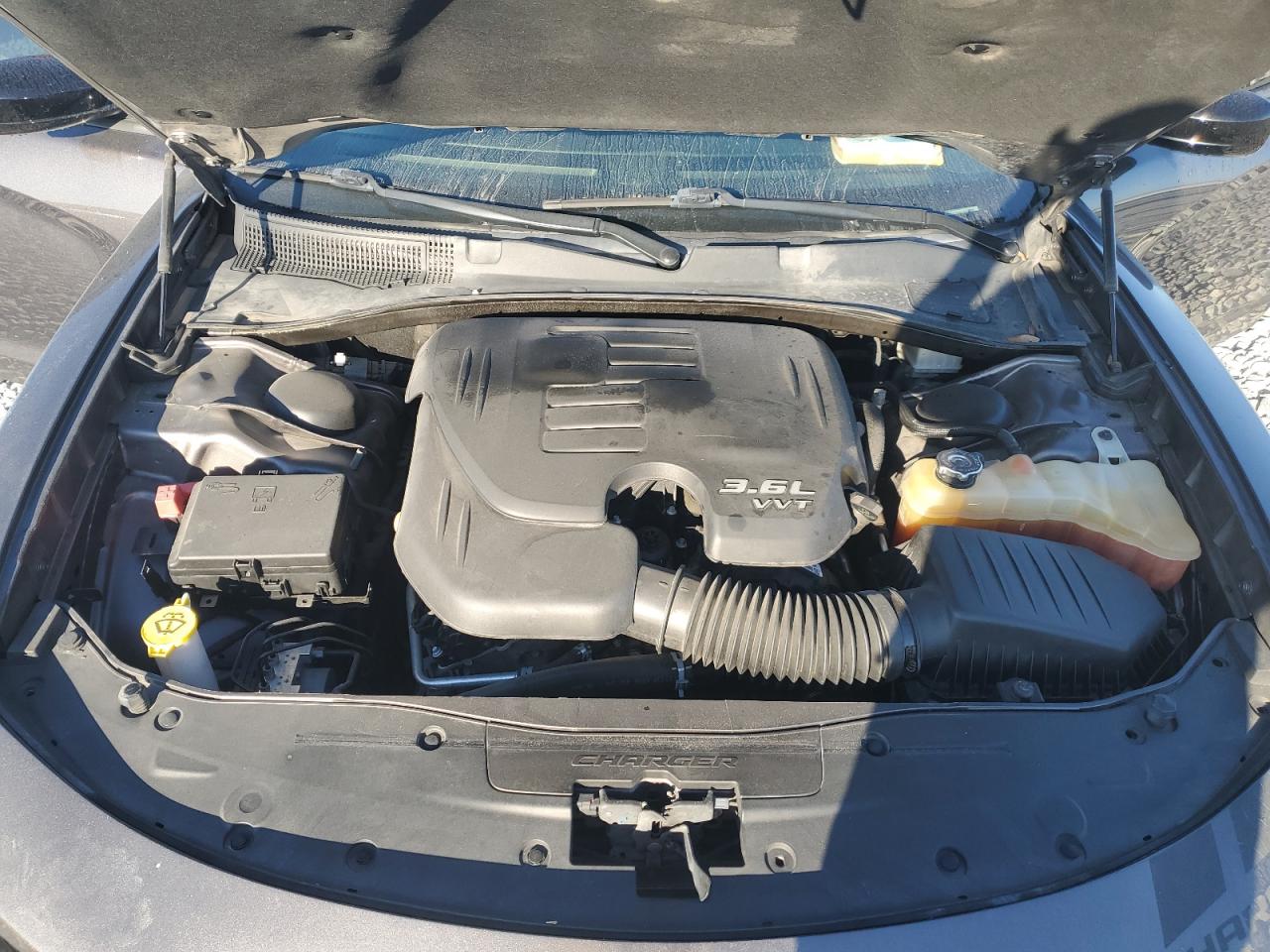 2020 DODGE CHARGER SXT photo 11