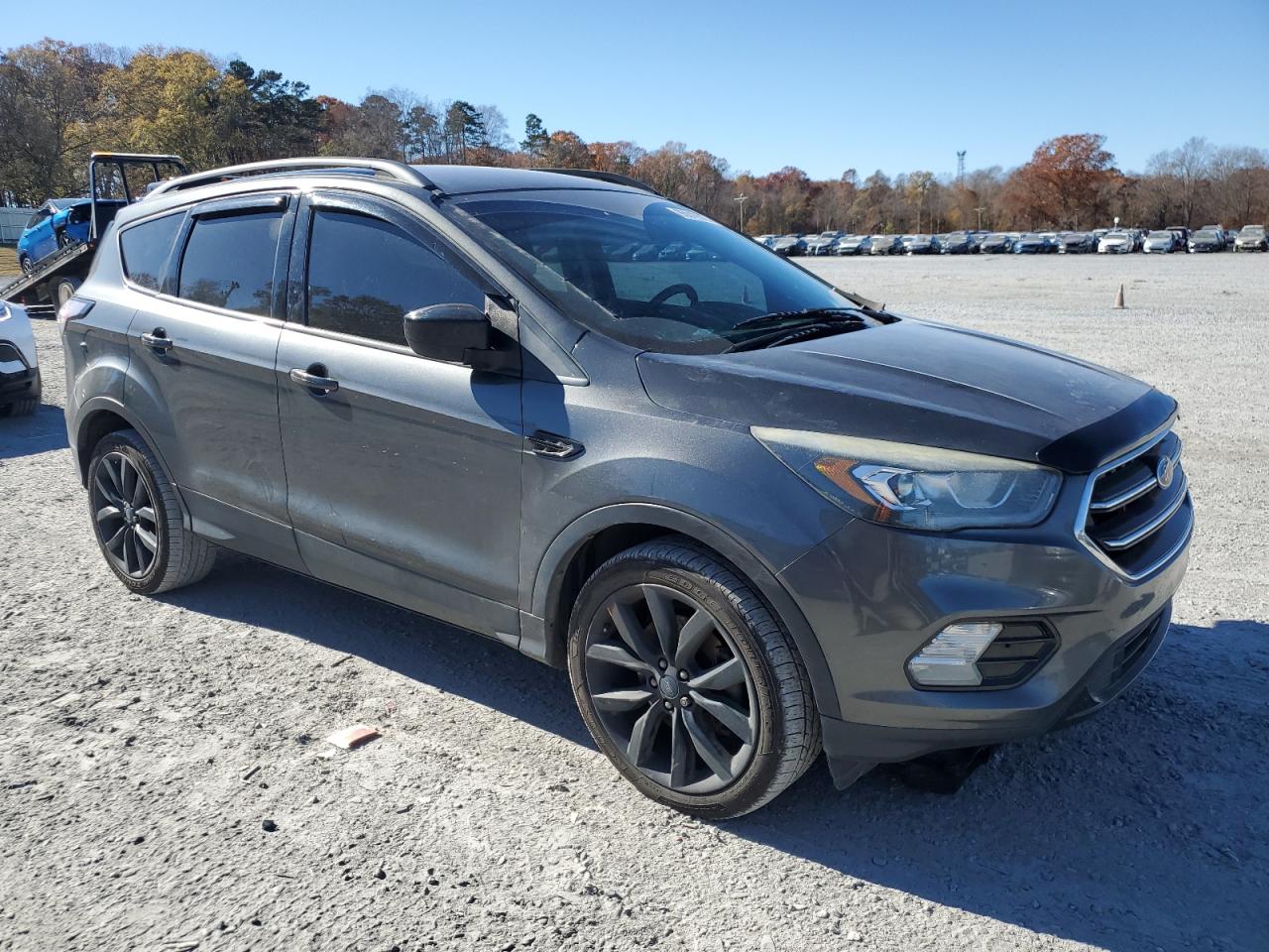 2017 FORD ESCAPE SE photo 4