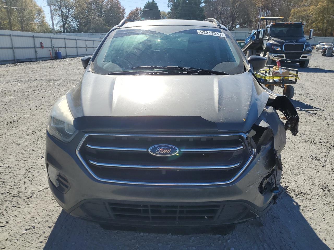 2017 FORD ESCAPE SE photo 5
