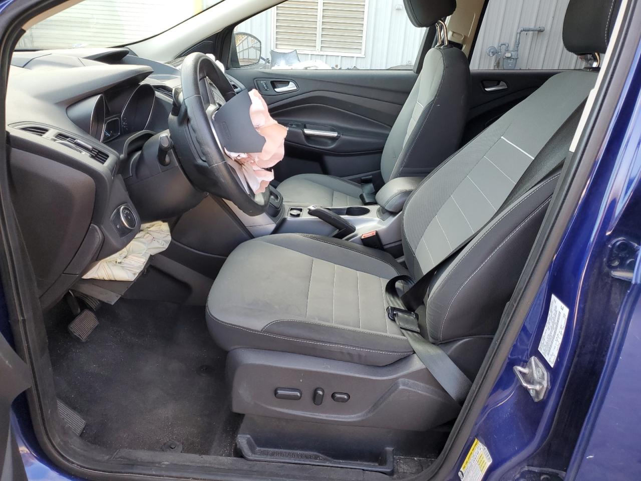 2015 FORD ESCAPE SE photo 19
