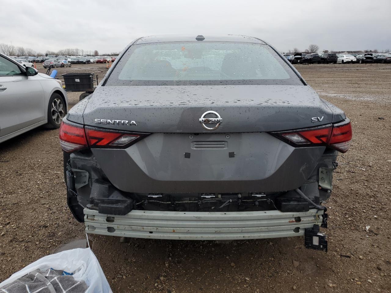 2022 NISSAN SENTRA SV photo 6