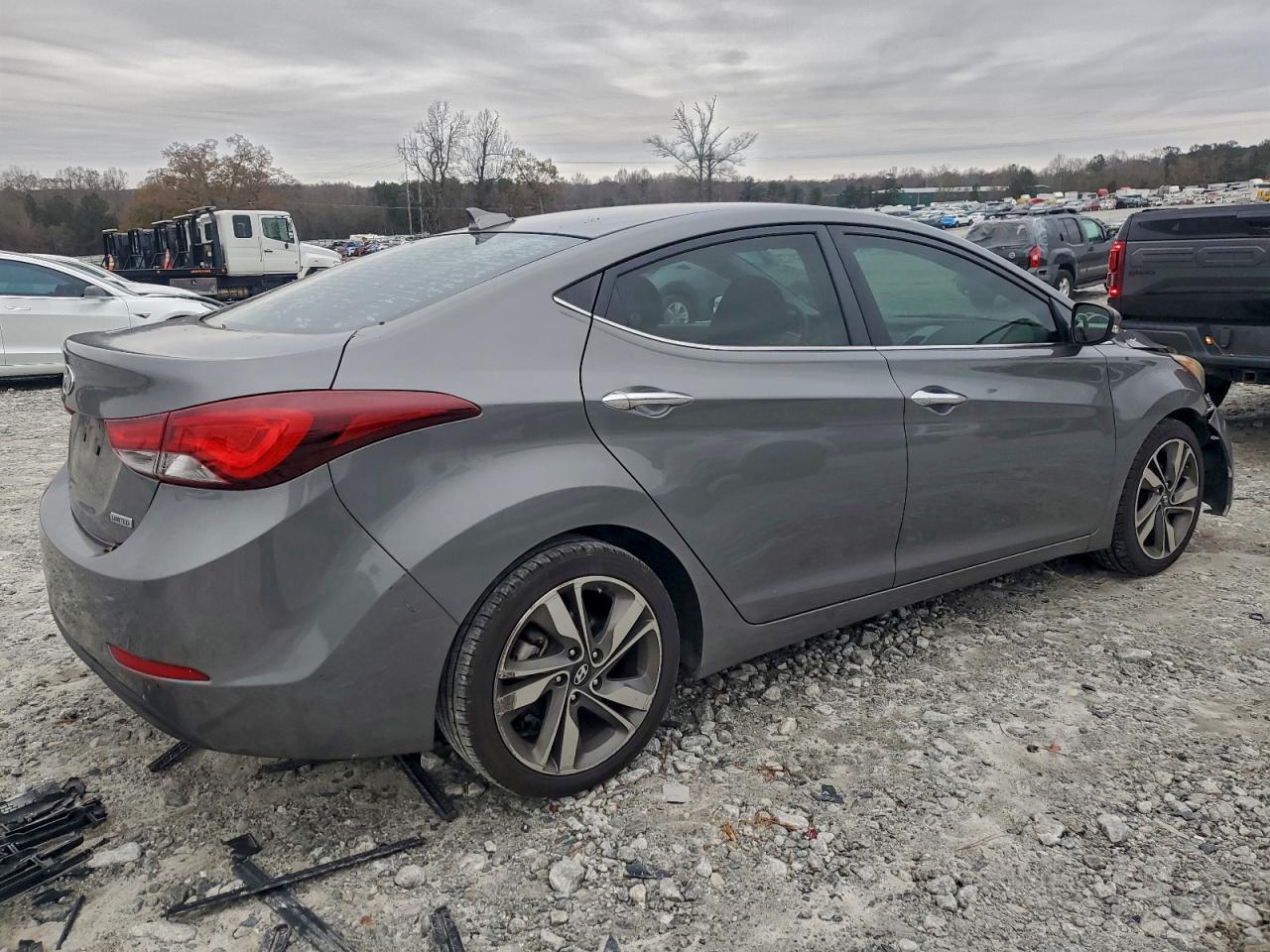 2014 HYUNDAI ELANTRA SE photo 5