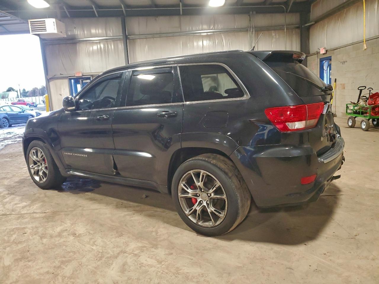 2012 JEEP GRAND CHEROKEE SRT-8 photo 2