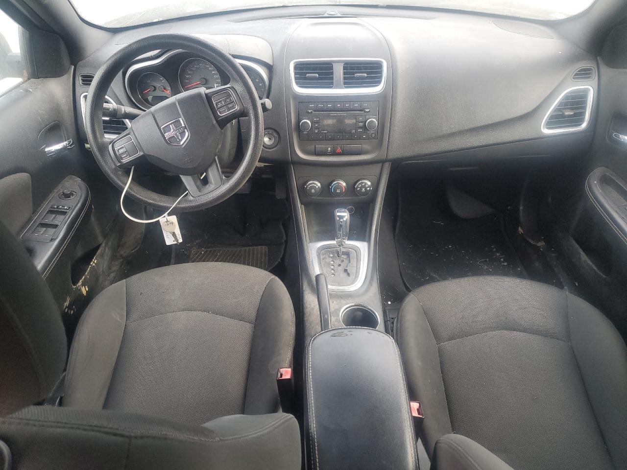 2014 DODGE AVENGER SE photo 8