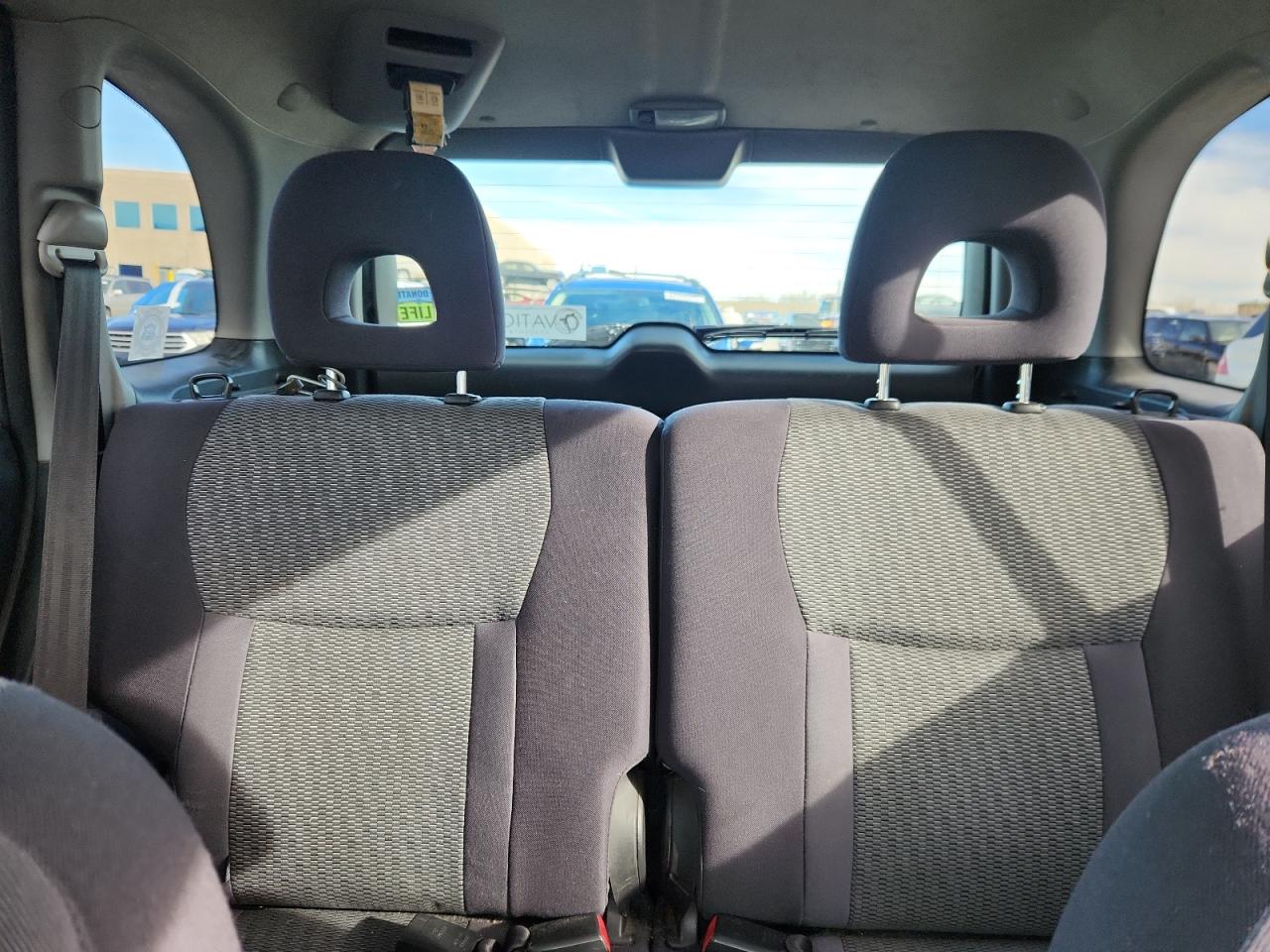 2004 TOYOTA RAV4 photo 19