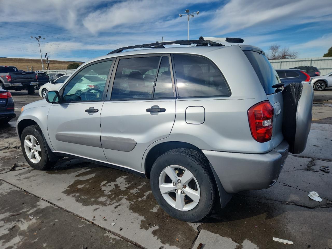 2004 TOYOTA RAV4 photo 3