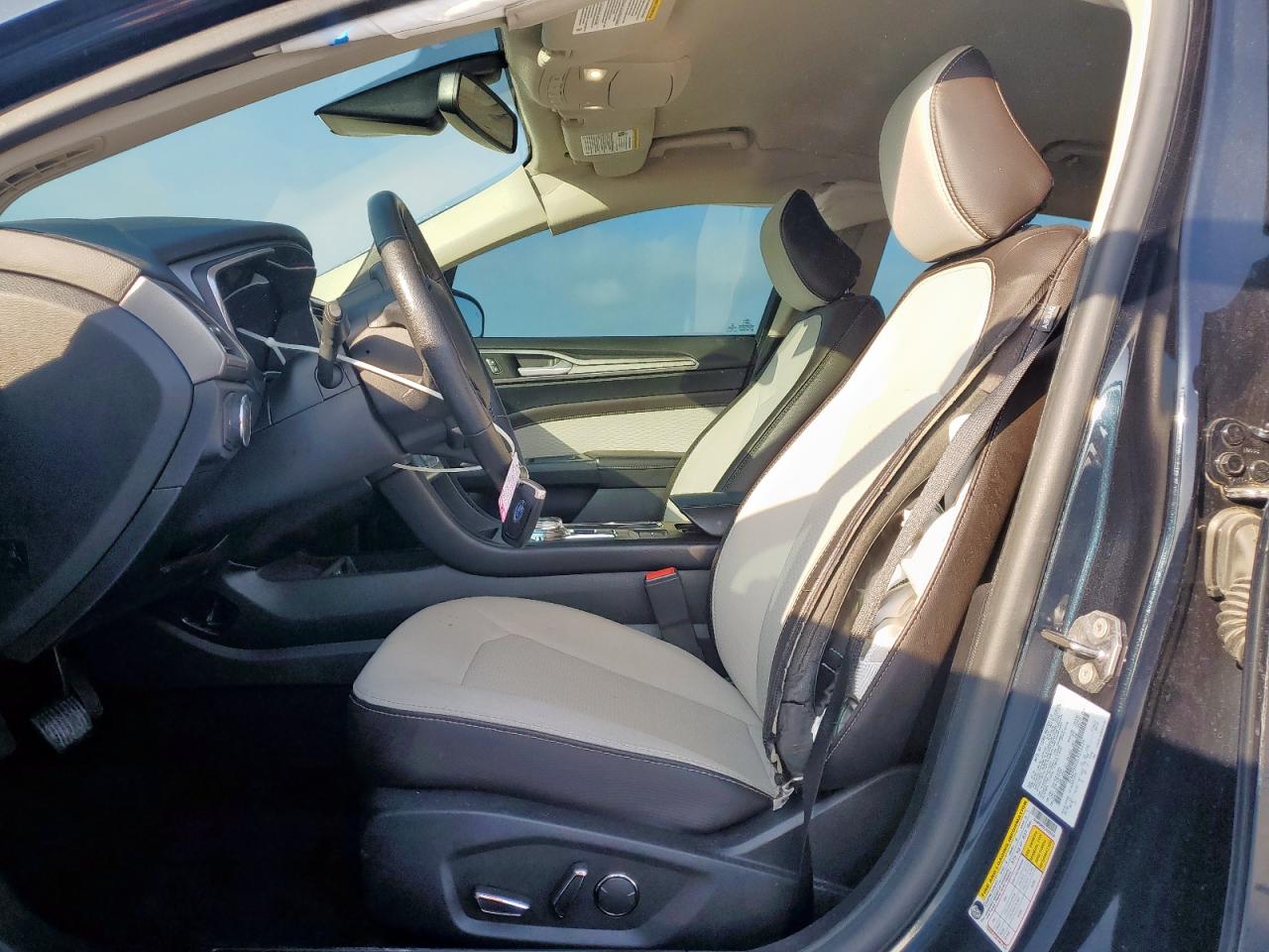 2020 FORD FUSION SE photo 13