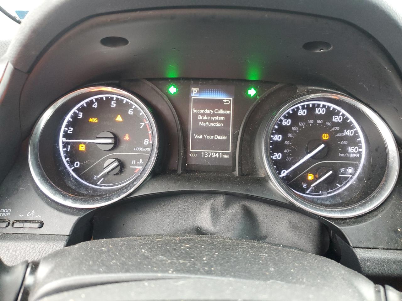 2020 TOYOTA CAMRY SE photo 9
