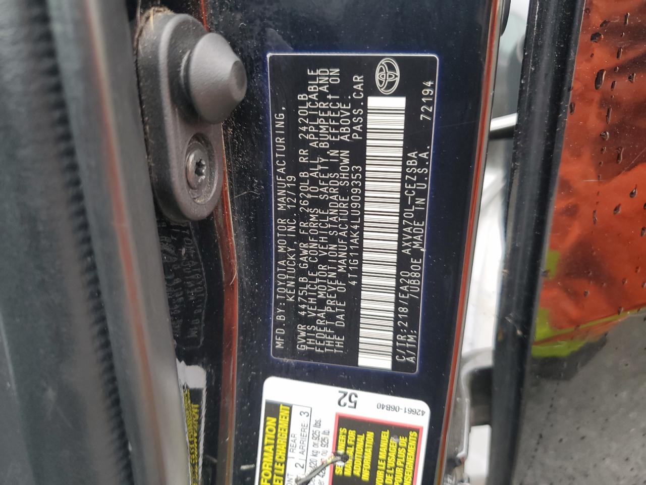 2020 TOYOTA CAMRY SE photo 12