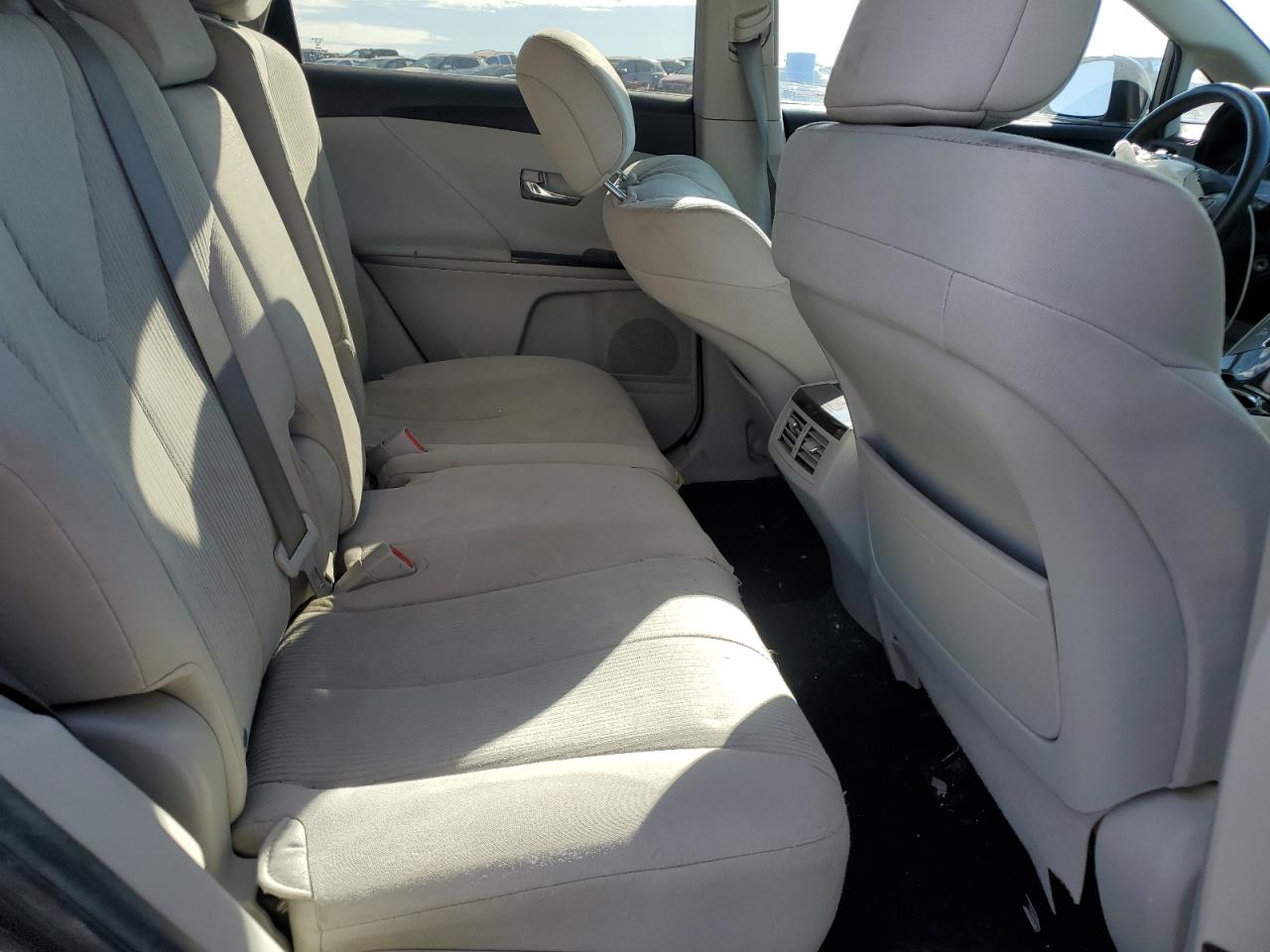 2011 TOYOTA VENZA photo 10