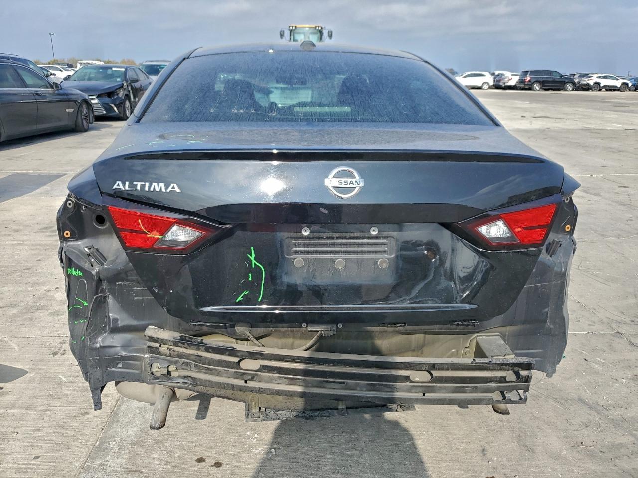 2019 NISSAN ALTIMA S photo 6