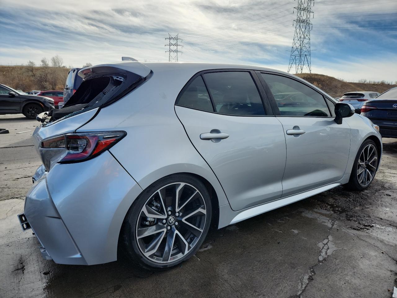 2020 TOYOTA COROLLA XSE photo 3