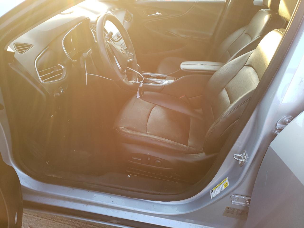 2017 CHEVROLET MALIBU LT photo 7