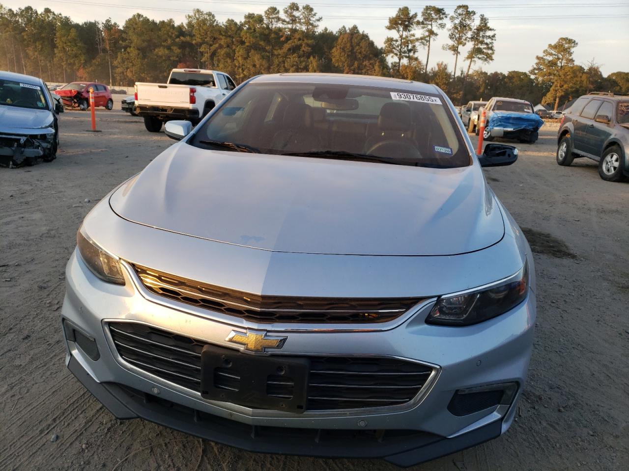2017 CHEVROLET MALIBU LT photo 5