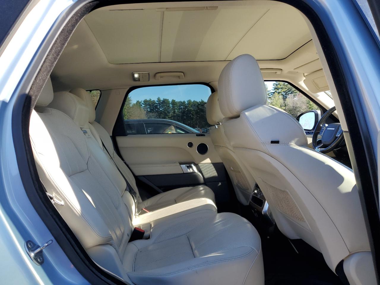 2016 LAND ROVER RANGE ROVER SPORT HSE photo 31