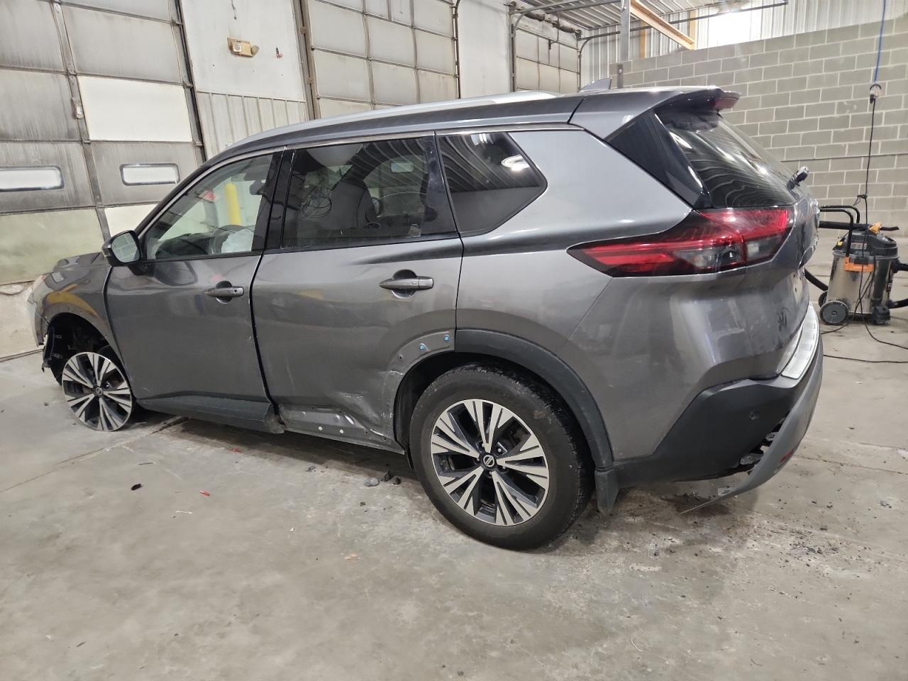 2021 NISSAN ROGUE SV photo 3