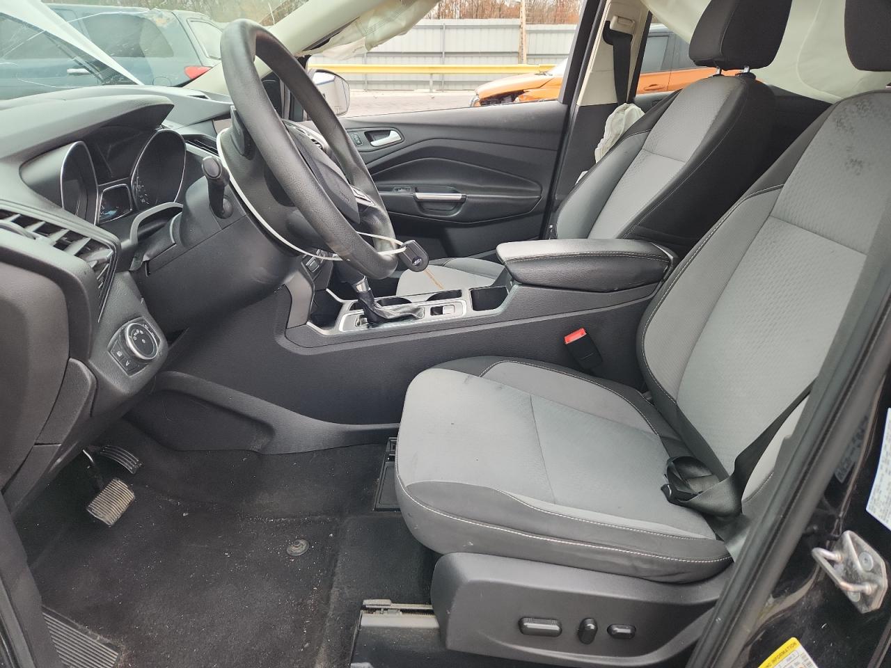 2017 FORD ESCAPE SE photo 7