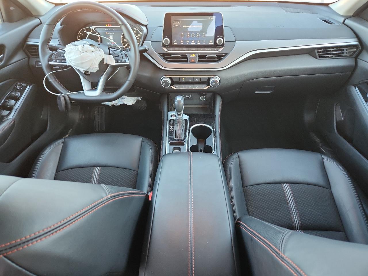 2025 NISSAN ALTIMA SR photo 8