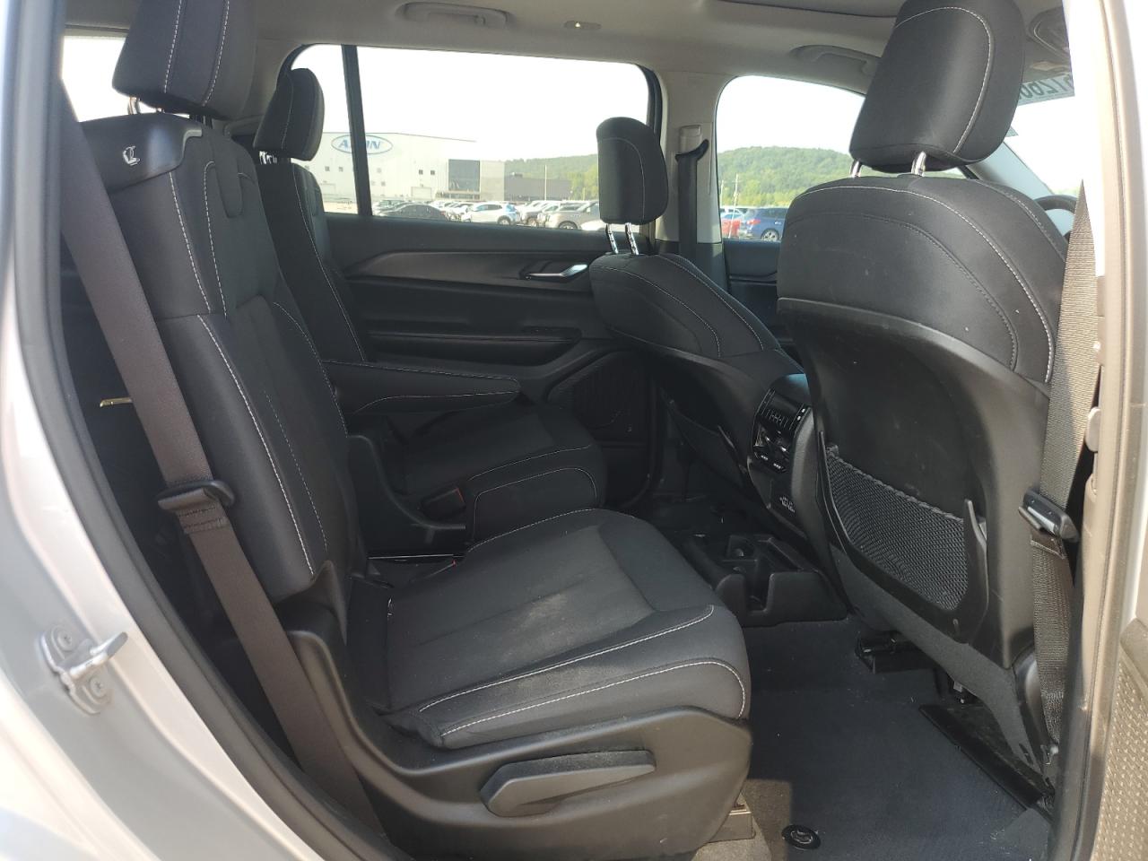2023 JEEP GRAND CHEROKEE L LAREDO photo 21