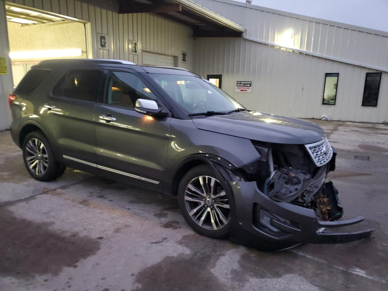 2016 FORD EXPLORER PLATINUM photo 4