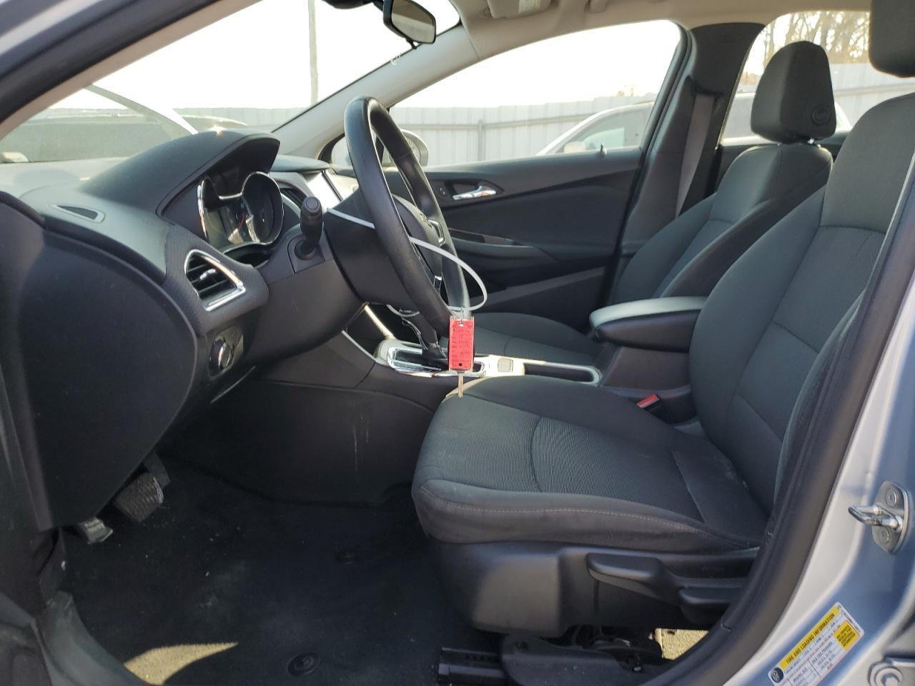 2017 CHEVROLET CRUZE LS photo 19