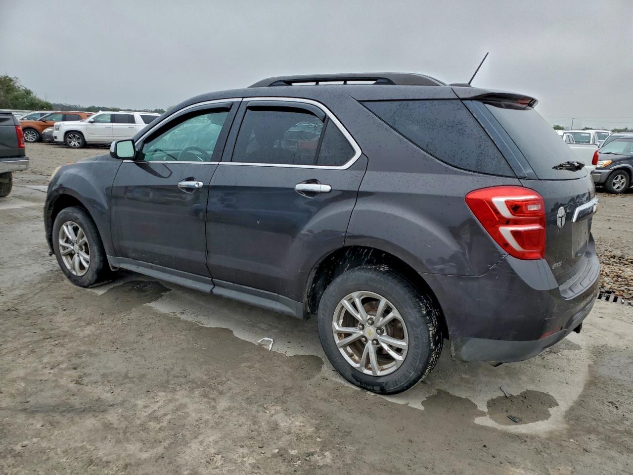 2016 CHEVROLET EQUINOX LT photo 4