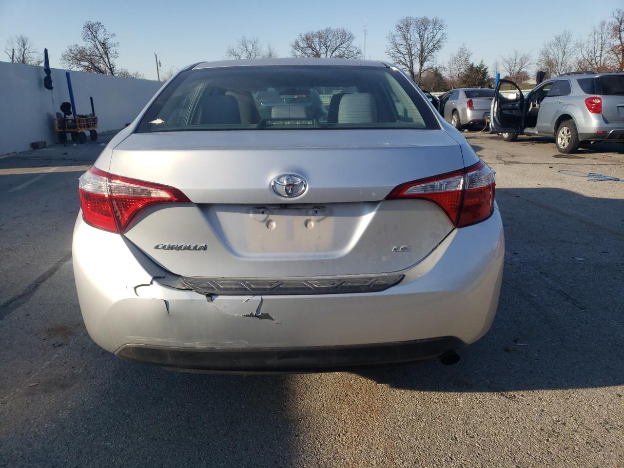2015 TOYOTA COROLLA L photo 11