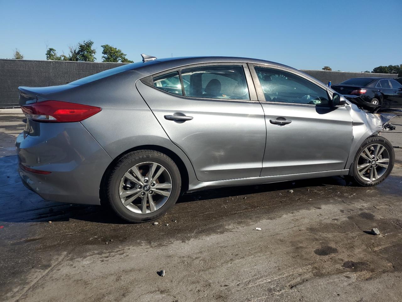2018 HYUNDAI ELANTRA SEL photo 5