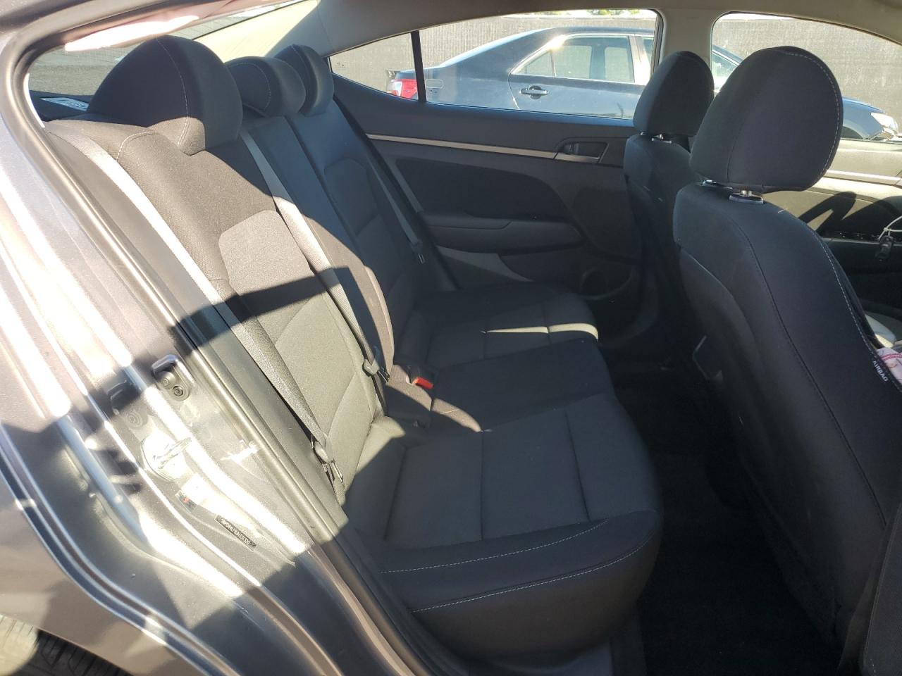 2018 HYUNDAI ELANTRA SEL photo 19