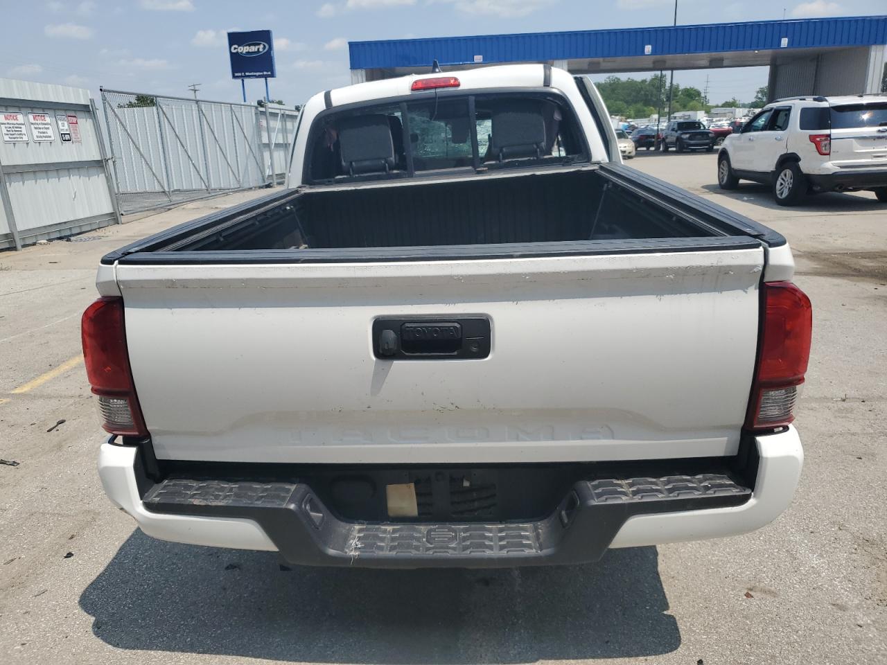 2022 TOYOTA TACOMA SR photo 11