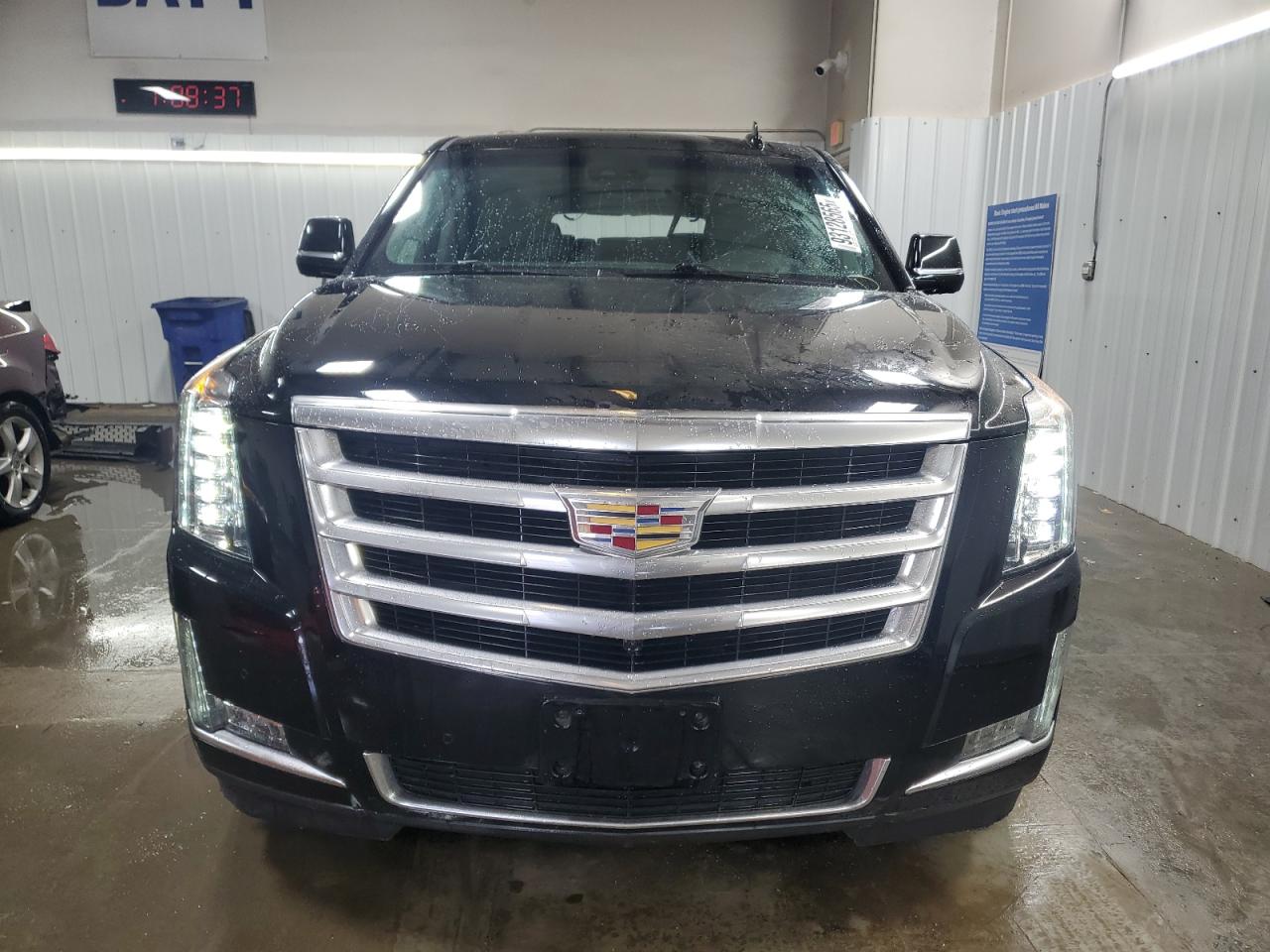 2019 CADILLAC ESCALADE ESV LUXURY photo 13