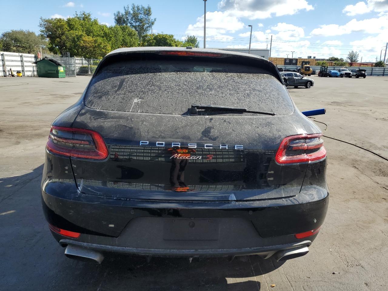 2018 PORSCHE MACAN photo 6