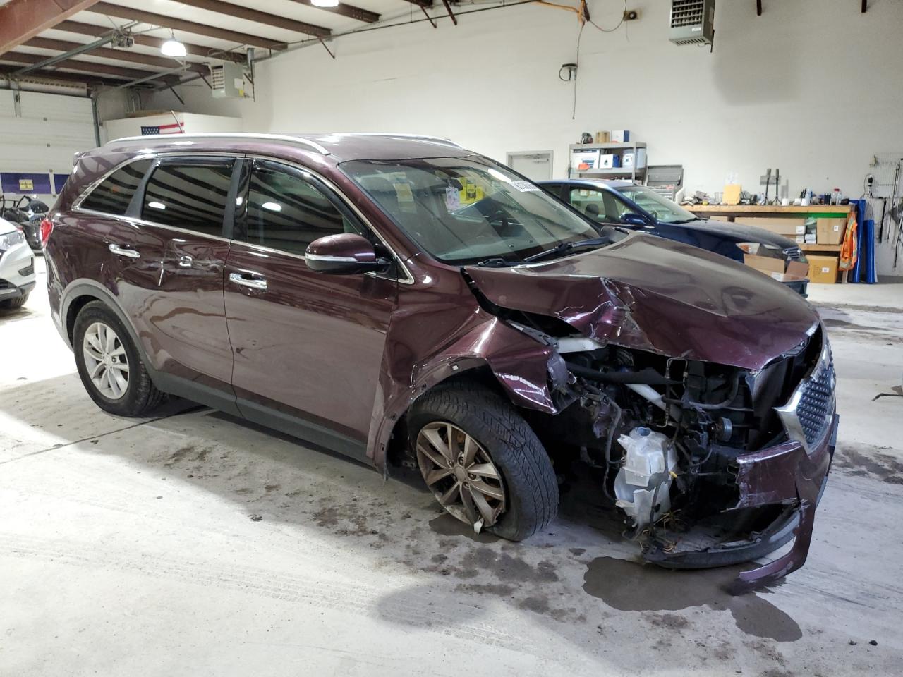 2017 KIA SORENTO LX photo 4
