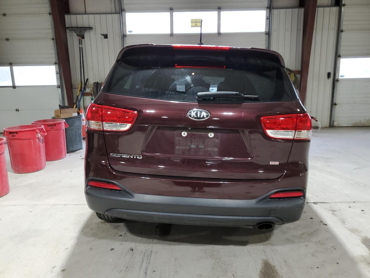 2017 KIA SORENTO LX photo 6
