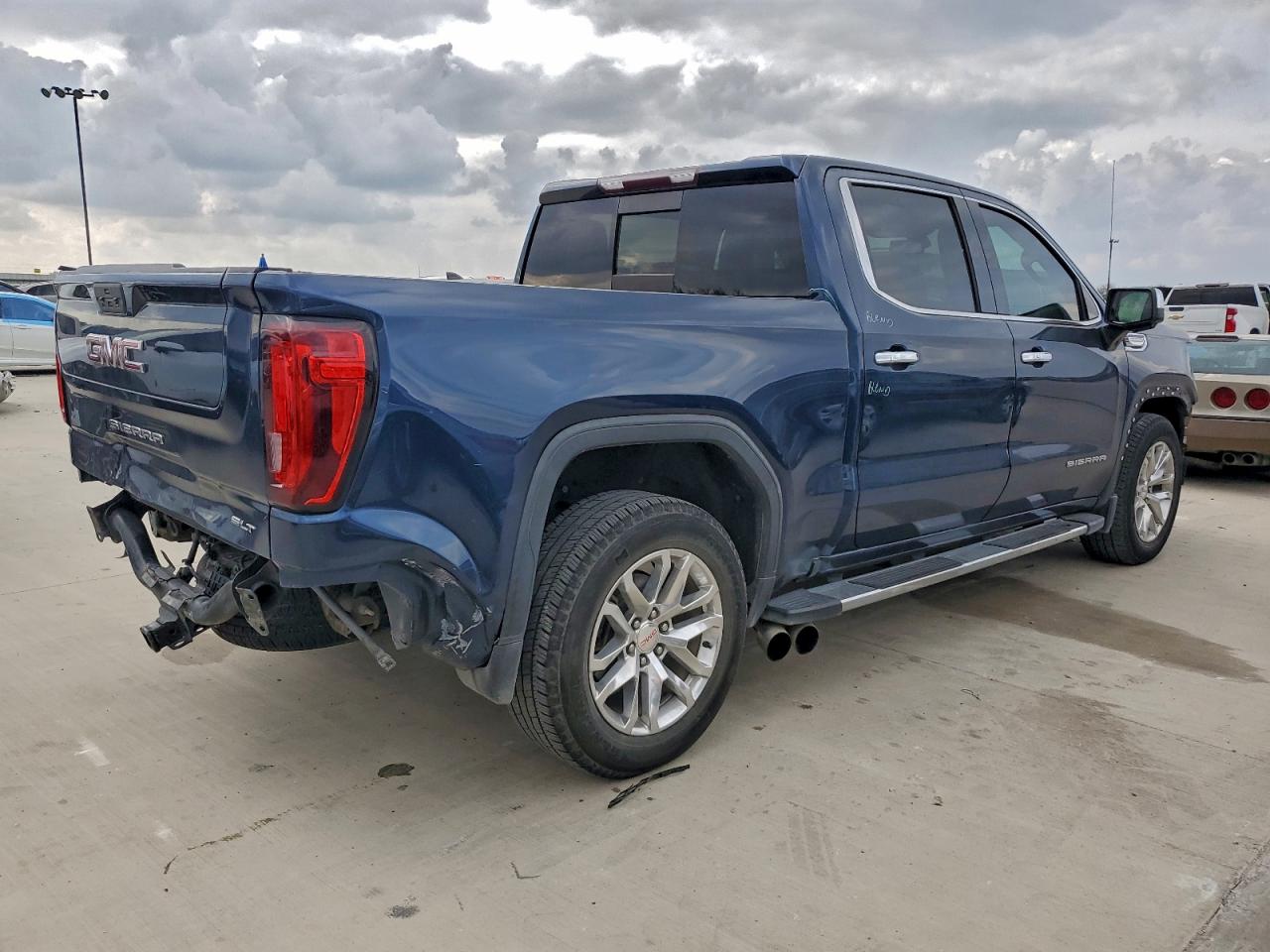 2019 GMC SIERRA C1500 SLT photo 5