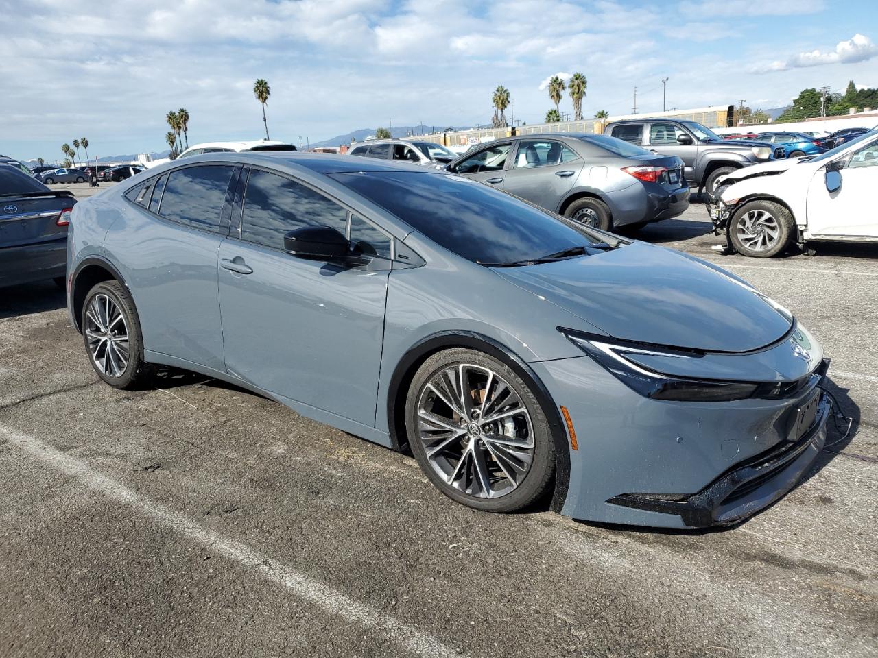 2025 TOYOTA PRIUS XLE photo 10