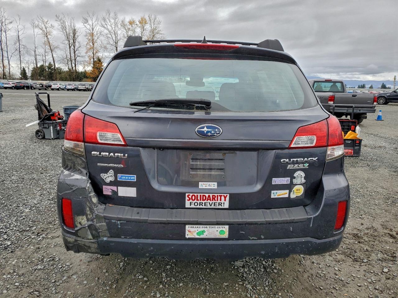 2011 SUBARU OUTBACK 2.5I PREMIUM photo 16