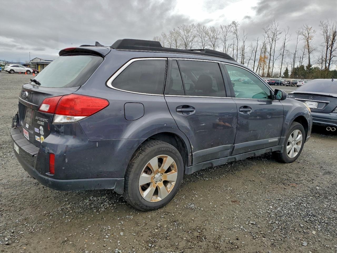 2011 SUBARU OUTBACK 2.5I PREMIUM photo 7