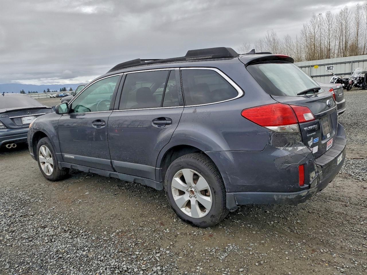 2011 SUBARU OUTBACK 2.5I PREMIUM photo 4