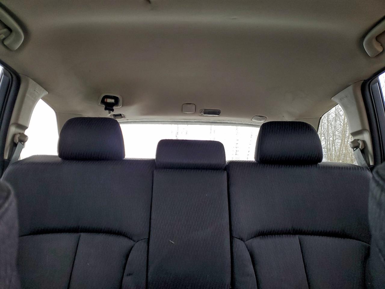 2011 SUBARU OUTBACK 2.5I PREMIUM photo 28