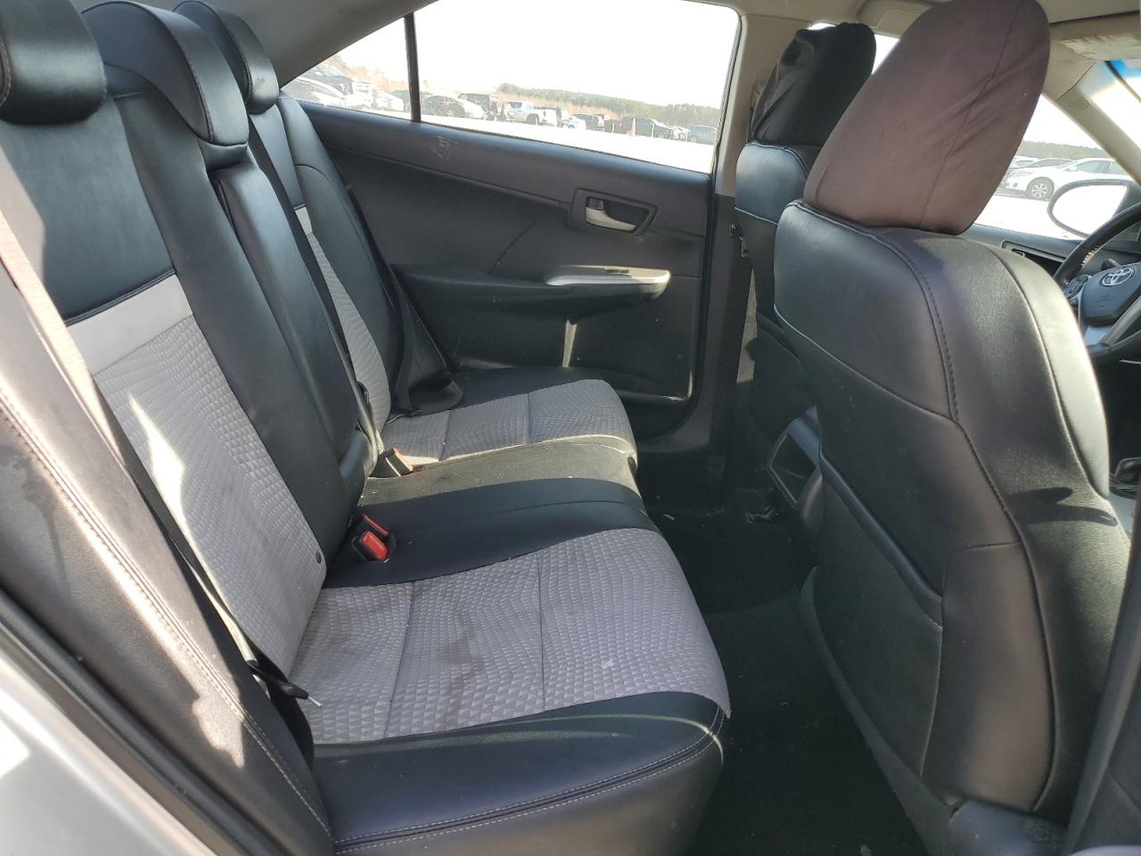 2013 TOYOTA CAMRY L photo 10