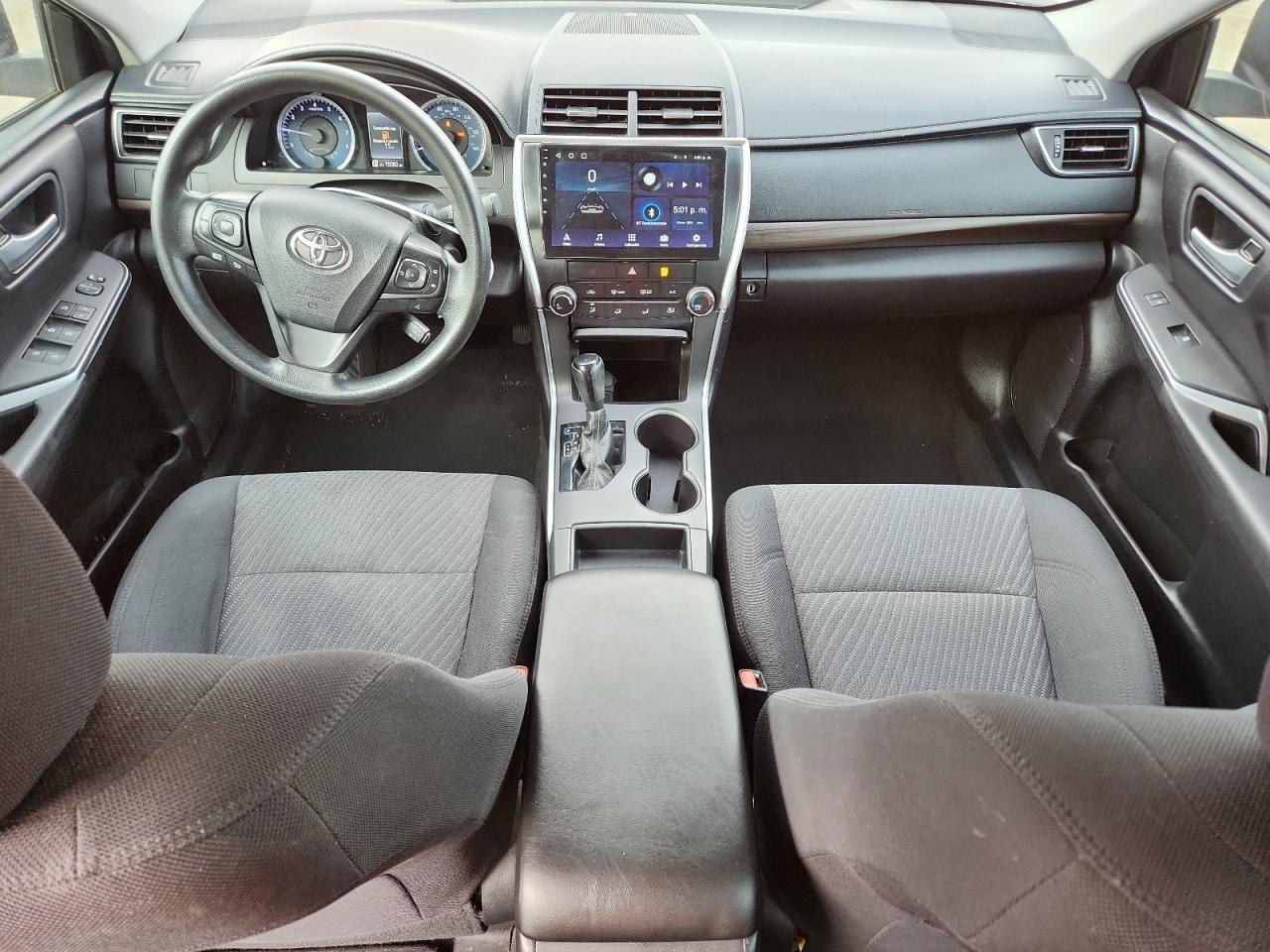 2017 TOYOTA CAMRY LE photo 8