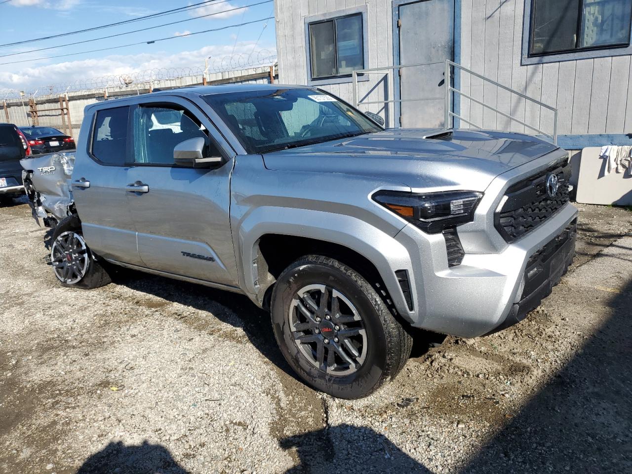 2025 TOYOTA TACOMA DOUBLE CAB photo 7