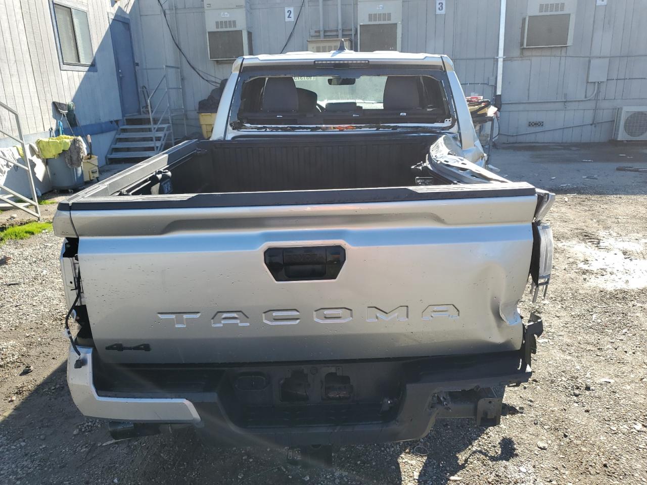 2025 TOYOTA TACOMA DOUBLE CAB photo 11