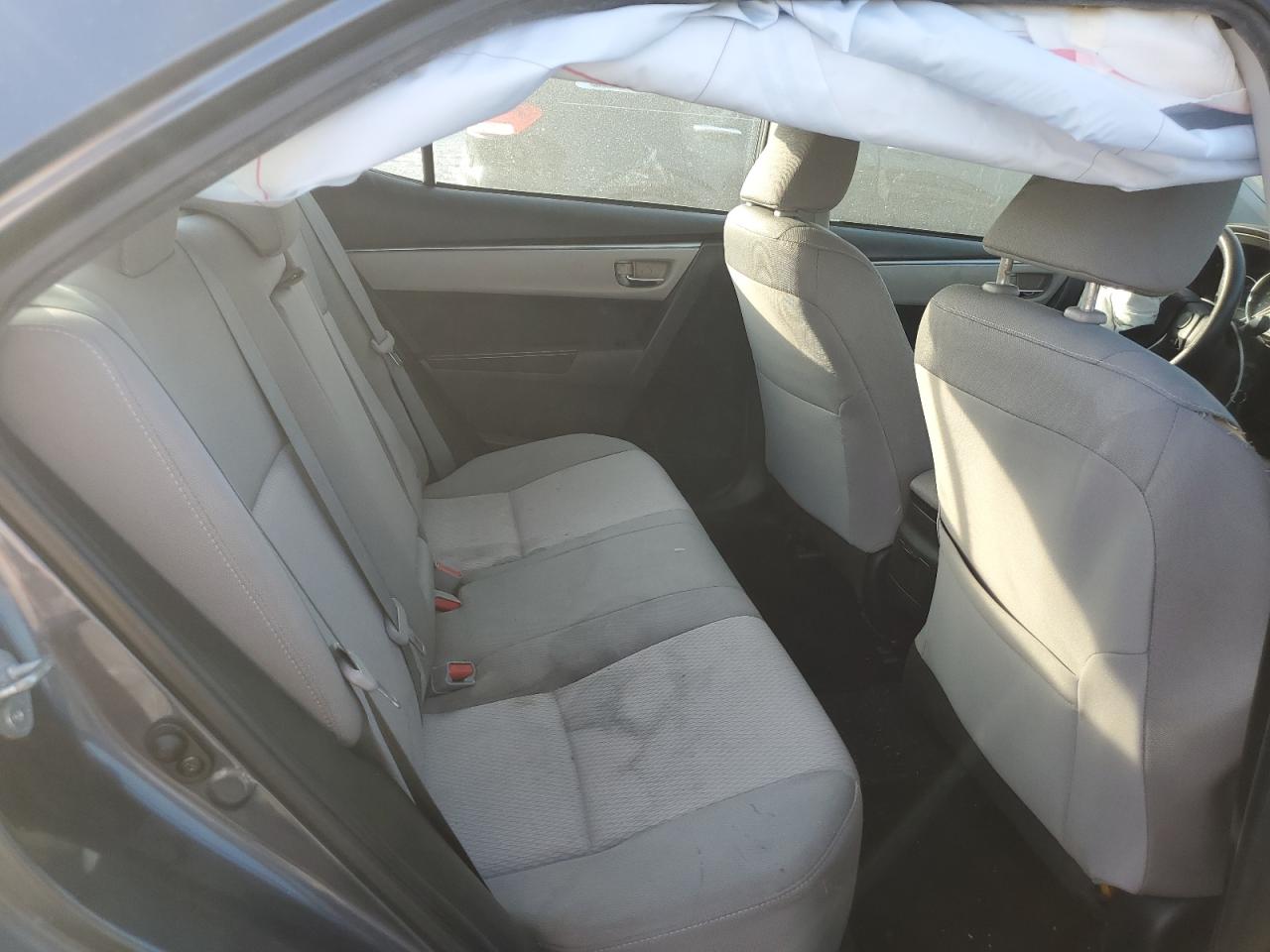 2015 TOYOTA COROLLA L photo 10