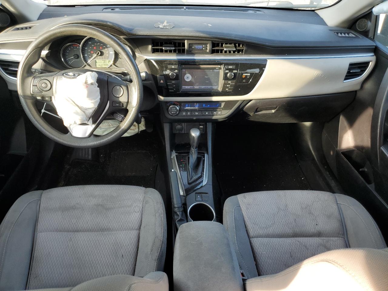 2015 TOYOTA COROLLA L photo 8
