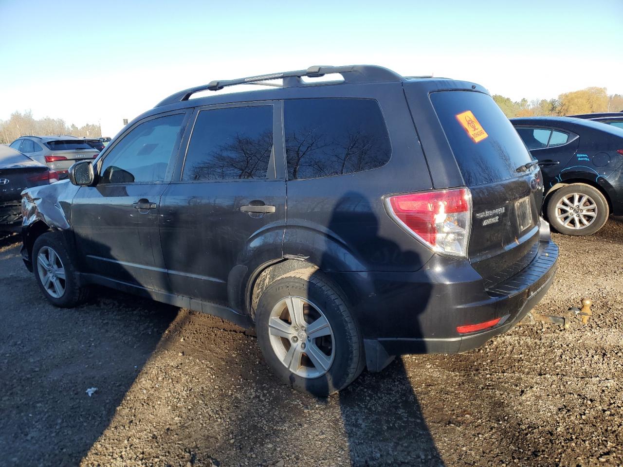 2010 SUBARU FORESTER XS photo 2