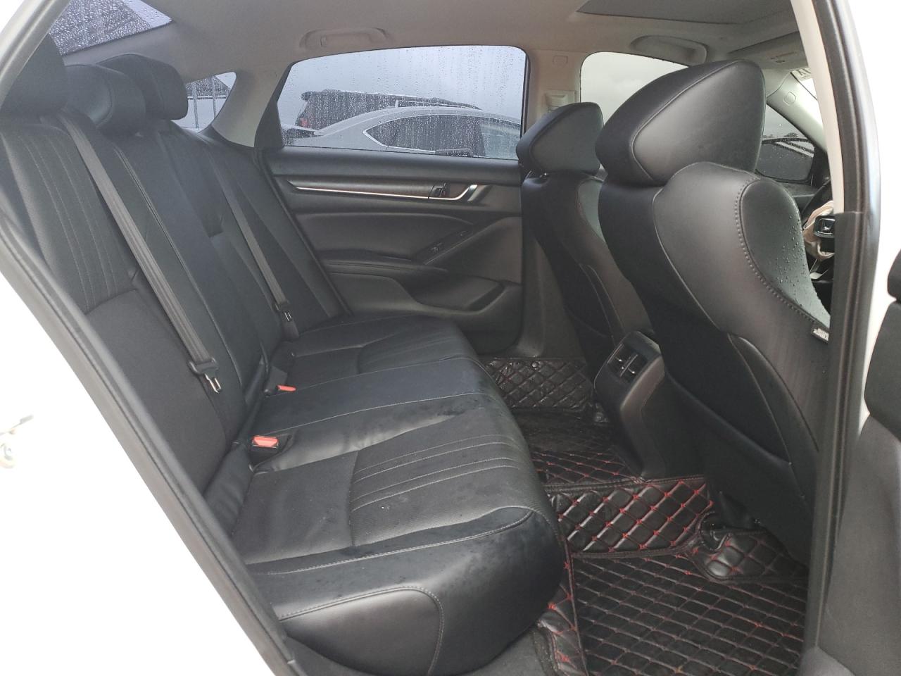 2018 HONDA ACCORD TOURING photo 10