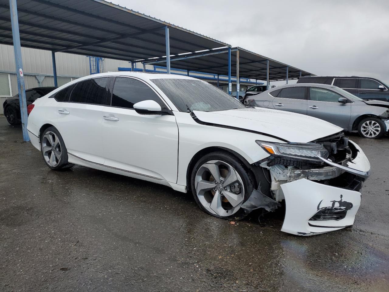 2018 HONDA ACCORD TOURING photo 4