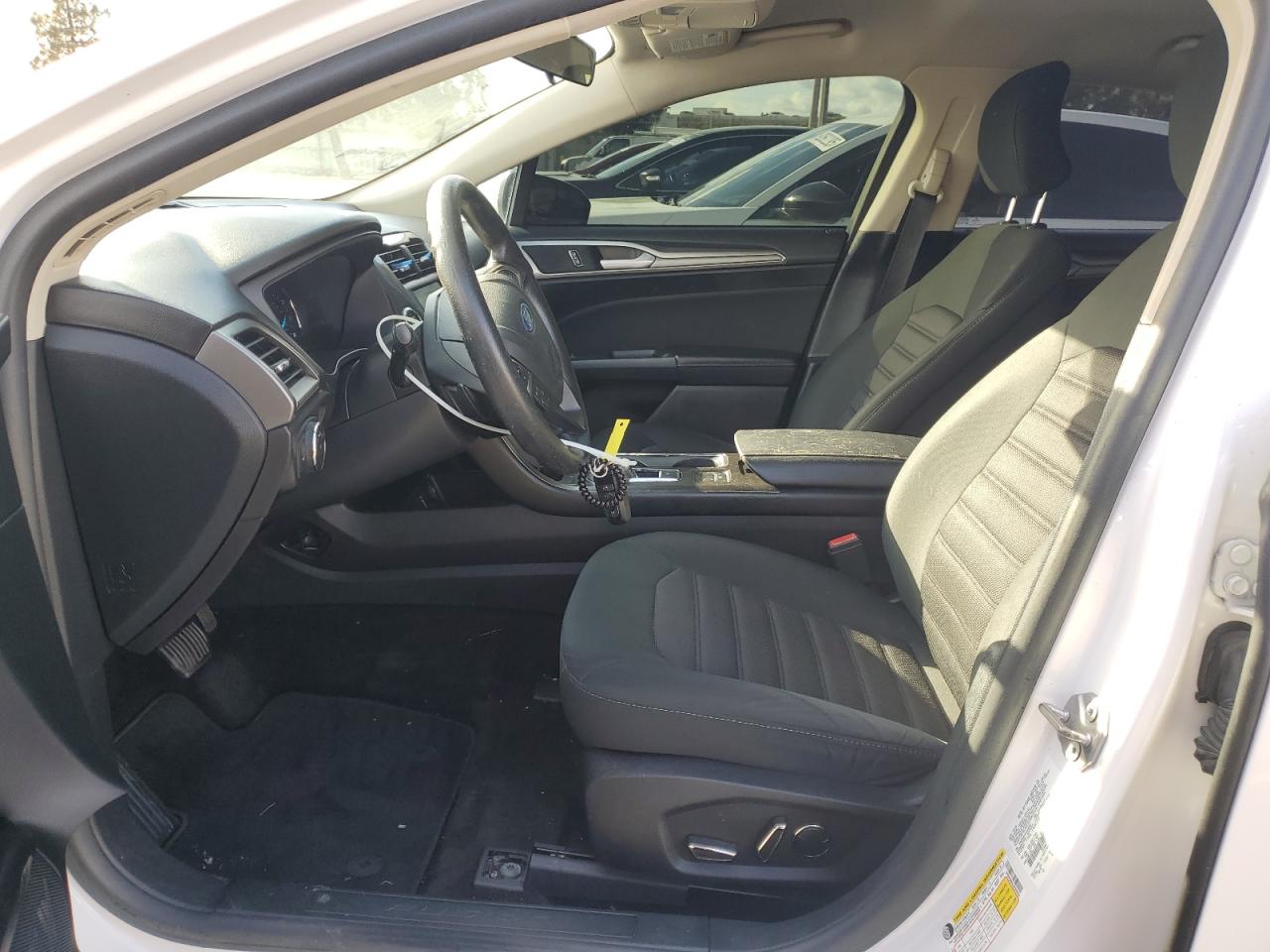 2018 FORD FUSION SE photo 13